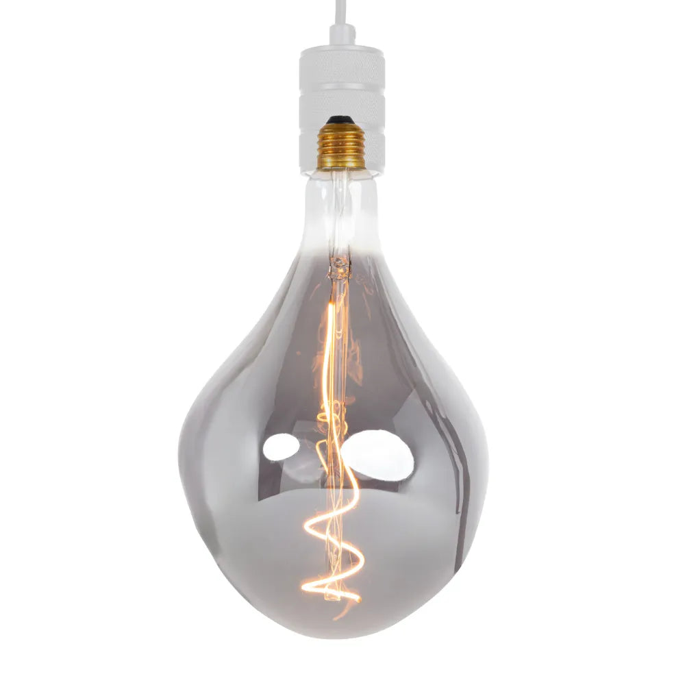 Hanglamp met wit snoer en rookglazen druppelbol, goudkleurige fitting met gloeidraad