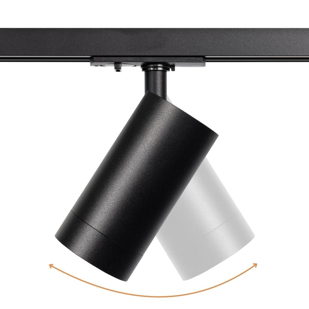 Zwarte railspot met verstelhoek, gericht op verlichting met warm lichtstraal