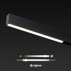 Zwarte lineaire LED-railverlichting met ingeschakelde lichtbalk en egaal wit licht